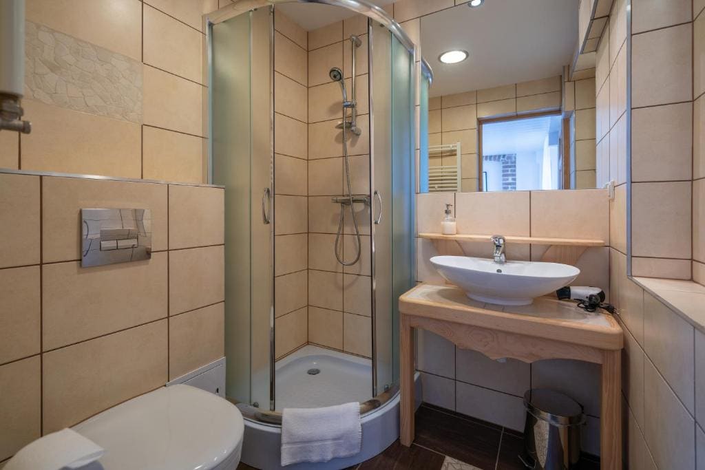 Family Room room - Image 1