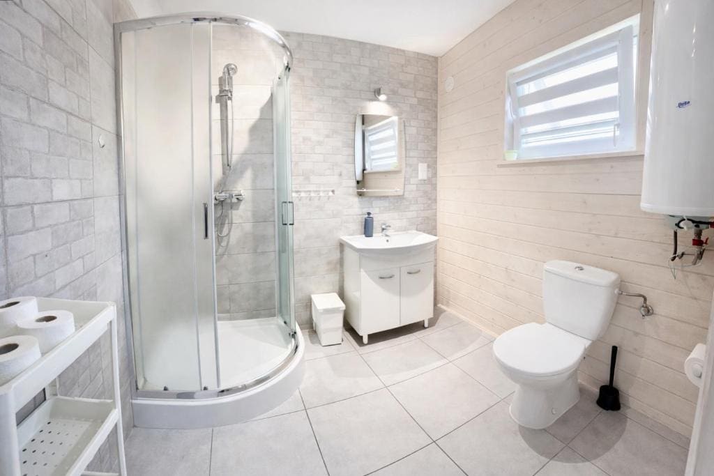 Two-Bedroom Chalet room - Image 3
