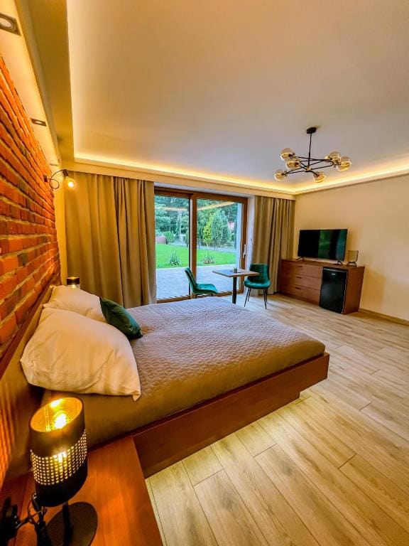 Double Room with Terrace room - Image 3