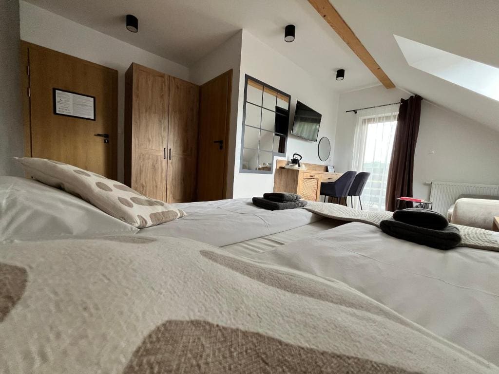 Double Room with Balcony room - Image 1