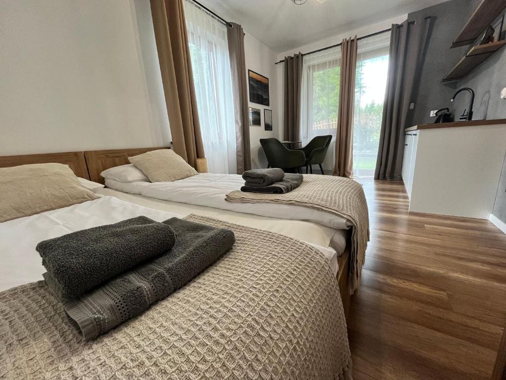 Studio Apartment room - Image 1