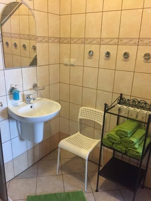 Family Room with Bathroom room - Image 2