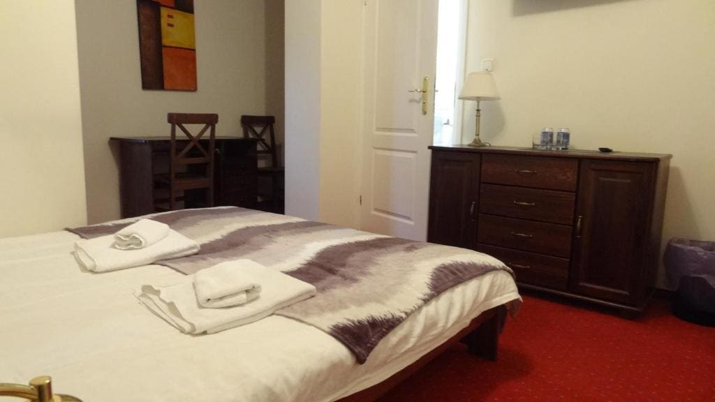 Standard Twin Room room - Image 1
