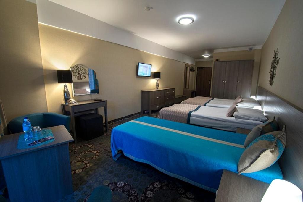 Standard Triple Room room - Image 1