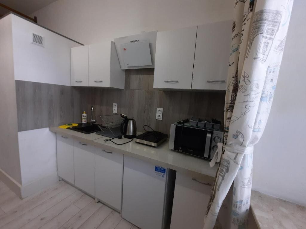 Apartment - Ground Floor room - Image 1