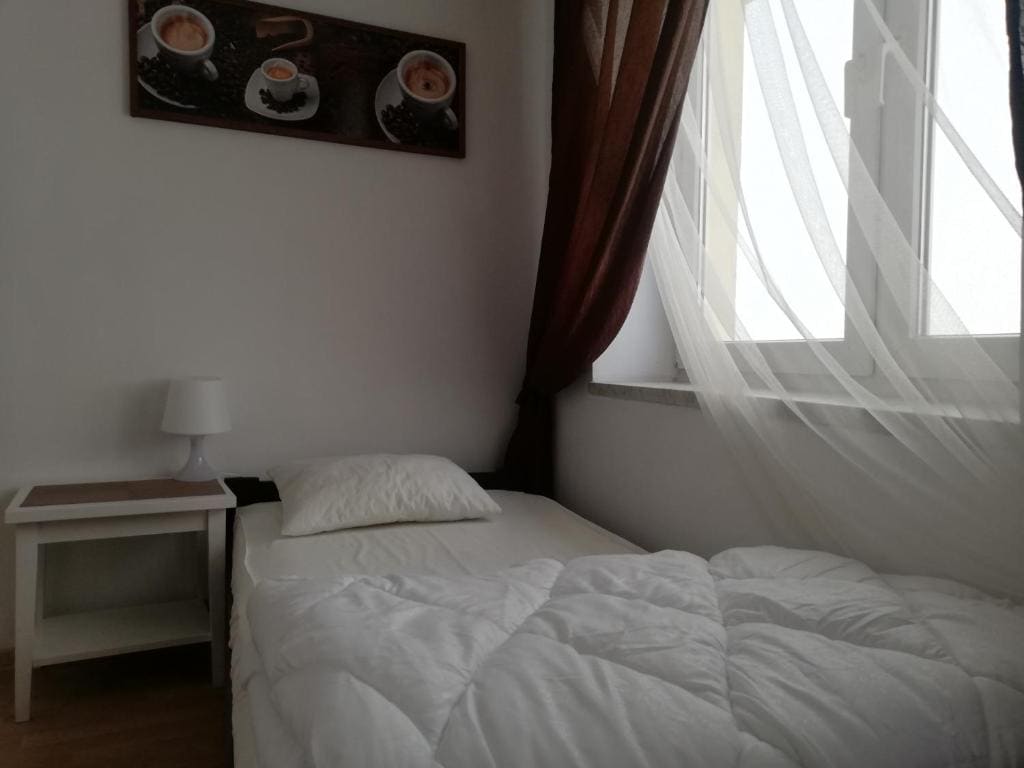 Standard Twin Room room - Image 2