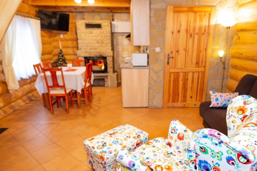 Two-Bedroom House room - Image 1
