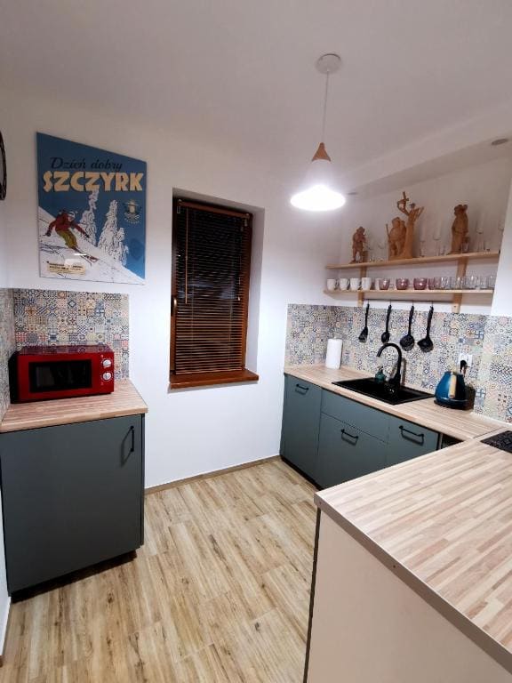 One-Bedroom Family Apartment room - Image 1