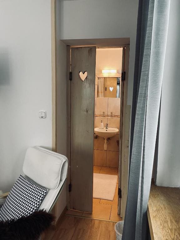 Double Room with Mountain View room - Image 1