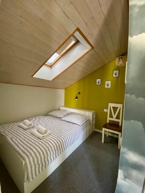 Quadruple Room with Balcony room - Image 2