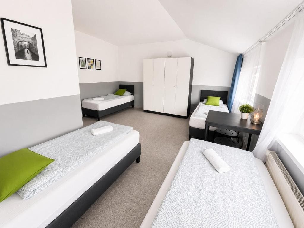 Quadruple Room room - Image 1
