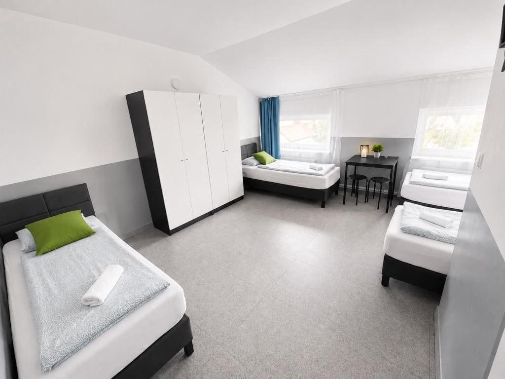 Quadruple Room room - Image 2