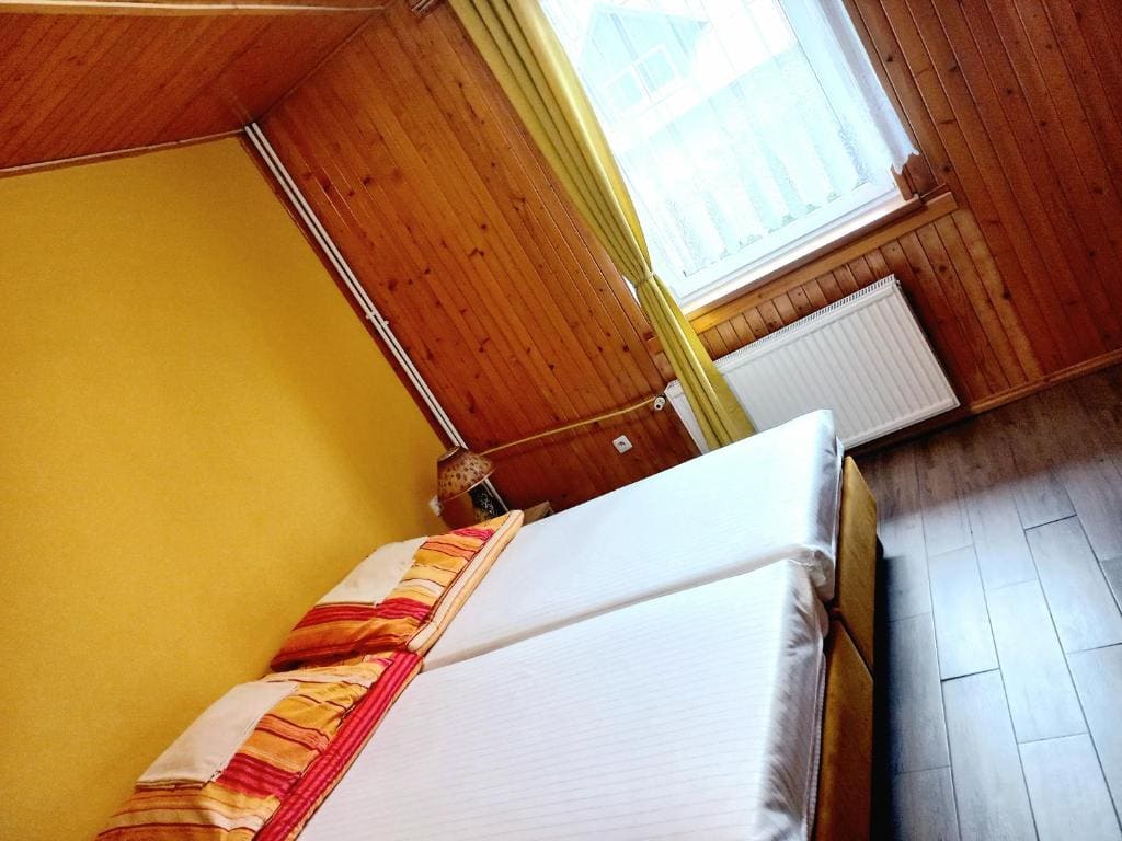 Double Room with Private Bathroom room - Image 2