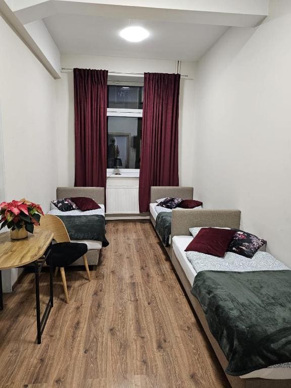 Quadruple Room room - Image 1