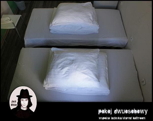 Double or Twin Room with Shared Bathroom room - Image 2