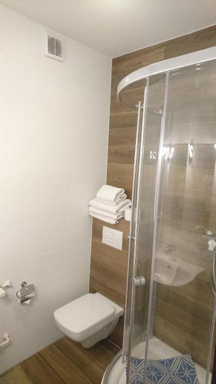 Quadruple Room room - Image 2