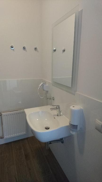 Standard Triple Room room - Image 1