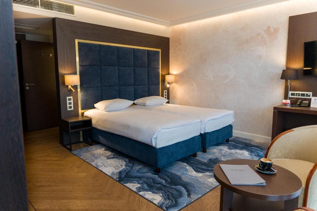 Deluxe Double or Twin Room room - Image 1