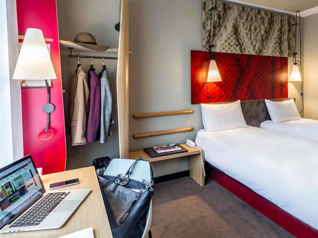 Standard Room with 1 Bed room - Image 3