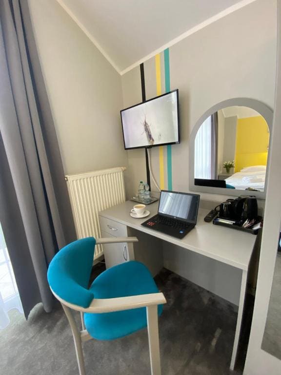 Deluxe Double Room room - Image 3
