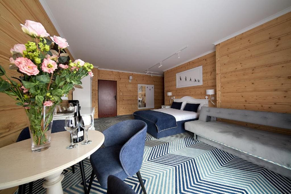 Double Room with Mountain View room - Image 1