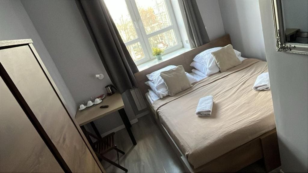 Triple Room with Private Bathroom room - Image 1