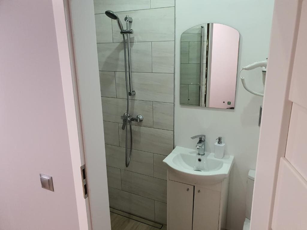 Deluxe Twin Room room - Image 3
