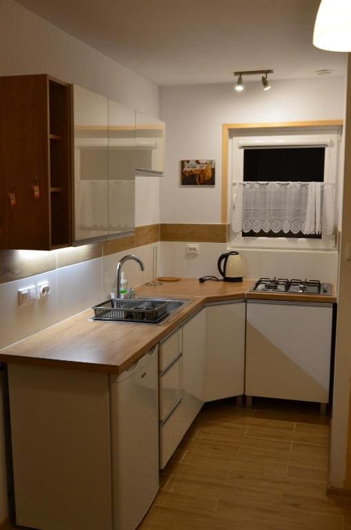 Apartment room - Image 3