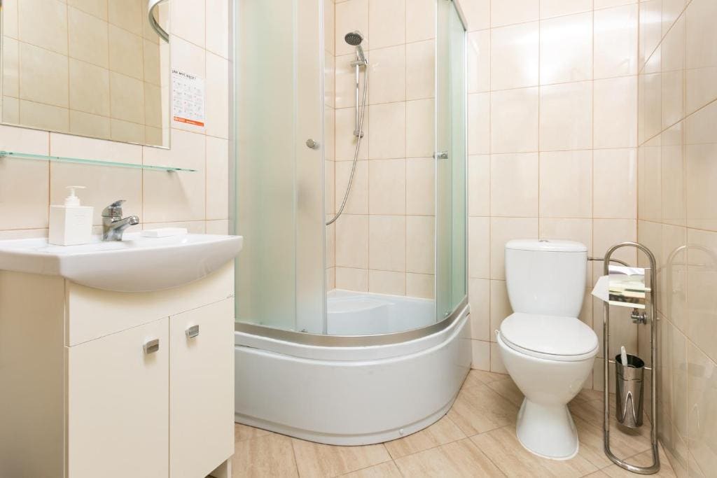 Deluxe Double Room with Balcony room - Image 2