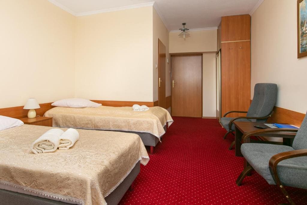 Deluxe Double Room with Balcony room - Image 3