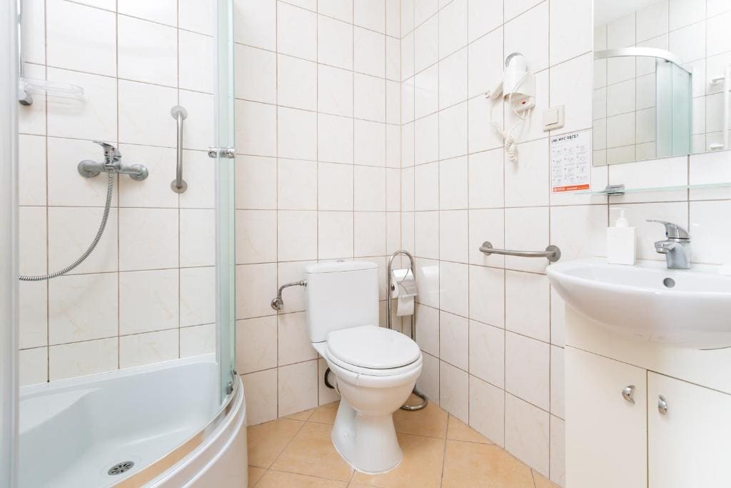 Deluxe Single Room with Balcony room - Image 1