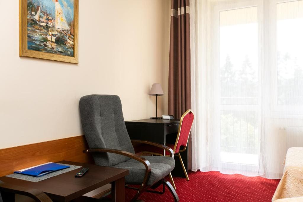 Deluxe Single Room with Balcony room - Image 2
