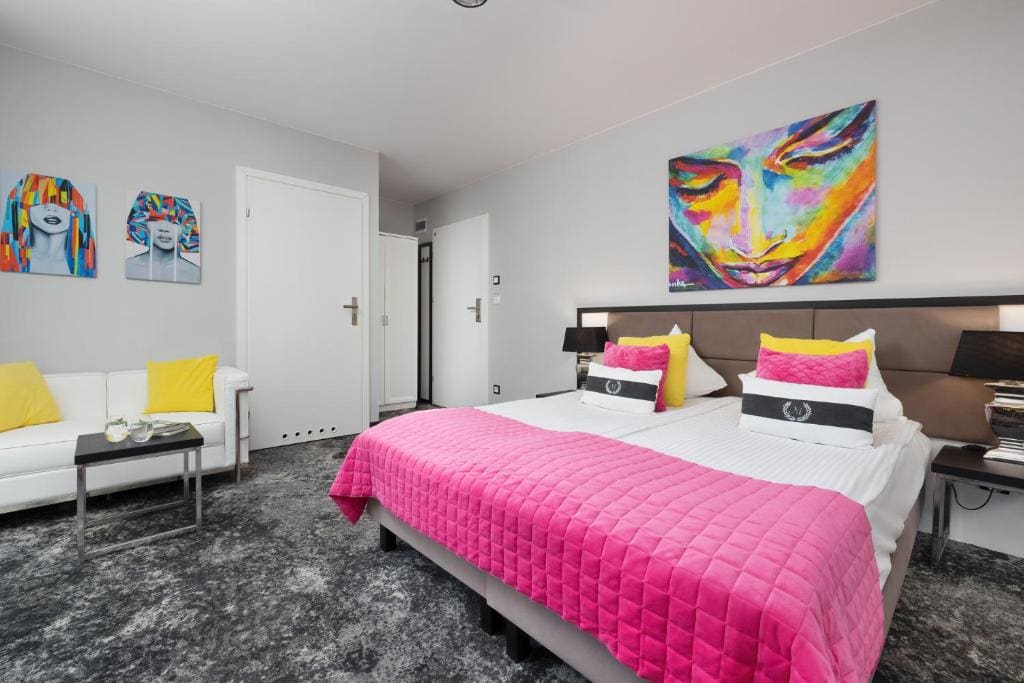 Deluxe Room room - Image 1