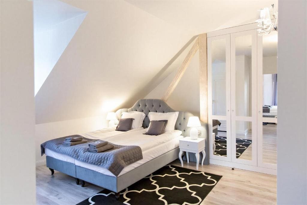 Two-Bedroom Apartment room - Image 3