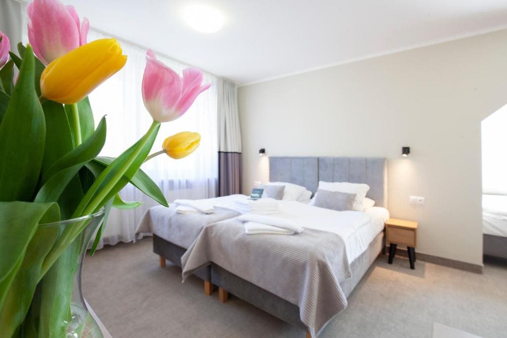 Classic Triple Room room - Image 2