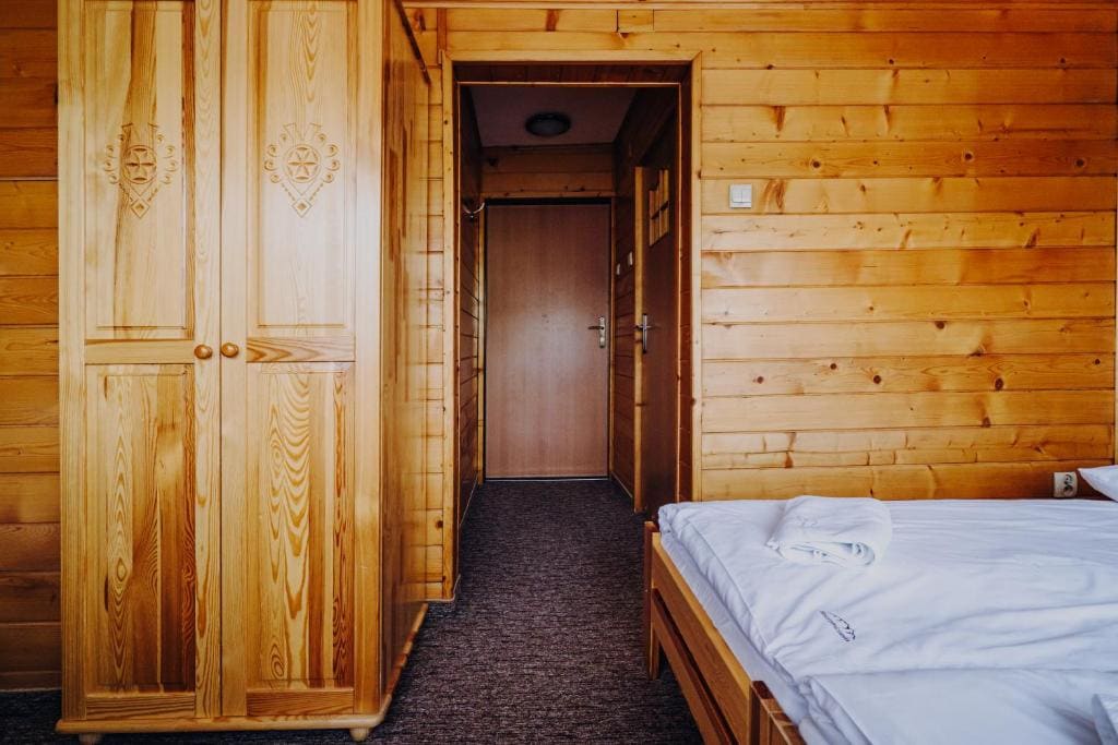 Twin Room with Mountain View room - Image 3