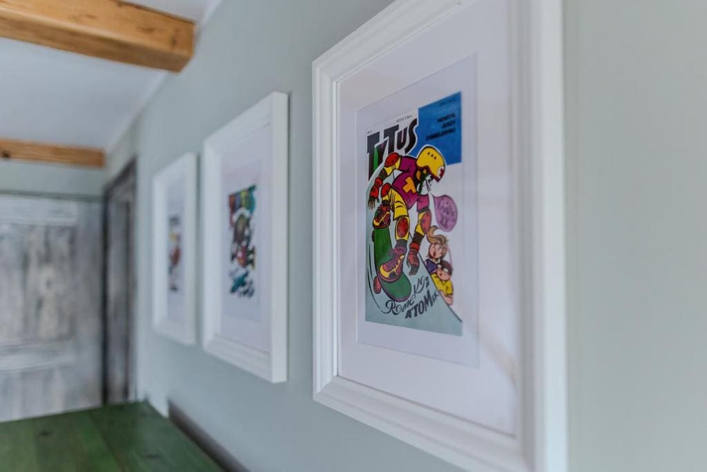 Family Room room - Image 2