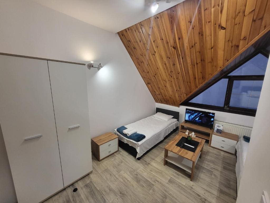 Small Double Room room - Image 1