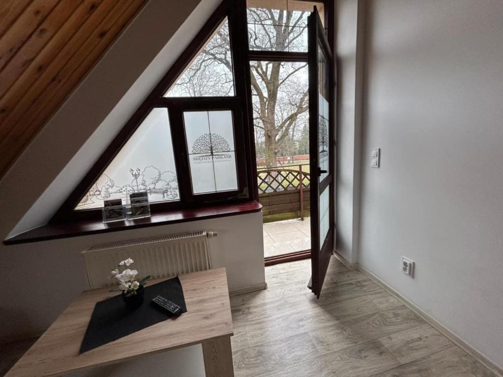 Family Room room - Image 1