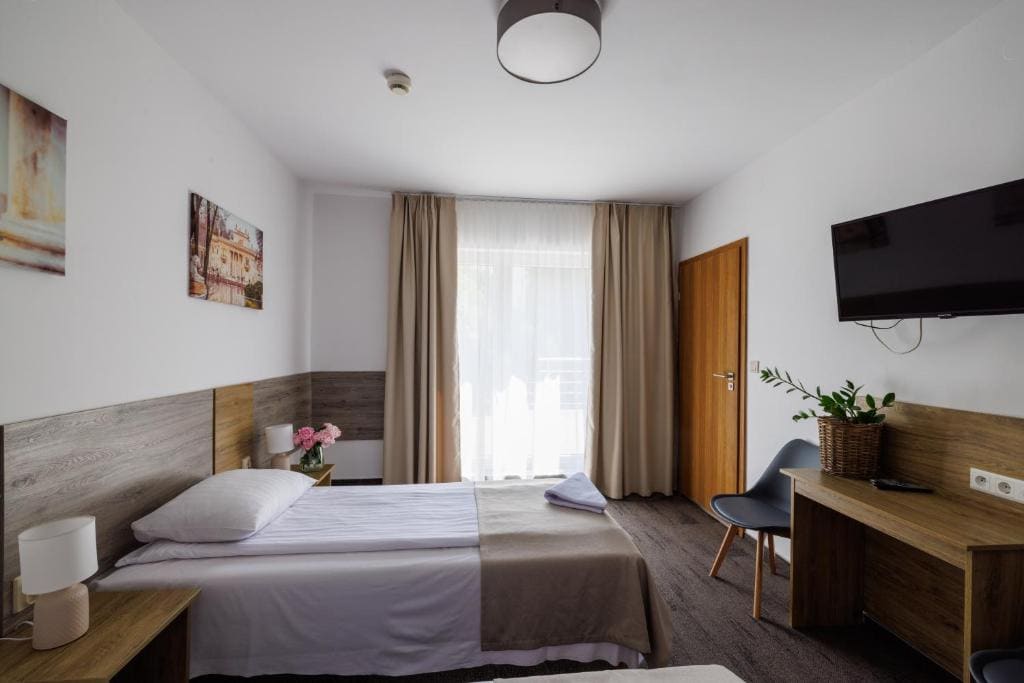 Twin Room with Terrace room - Image 2