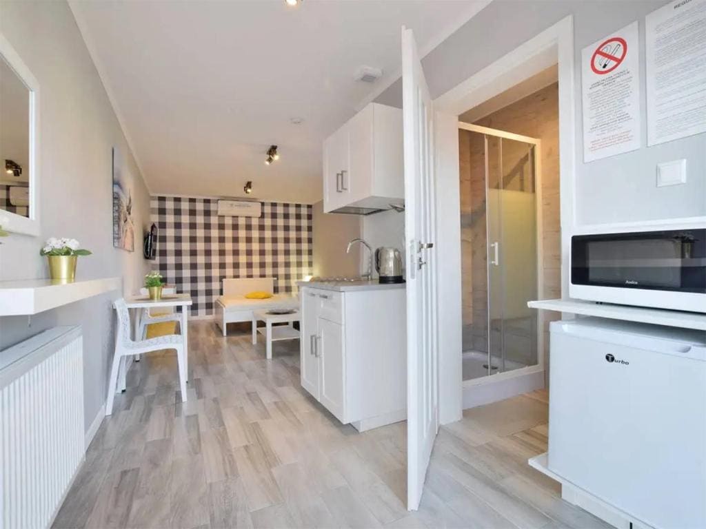 Apartment with Terrace room - Image 3