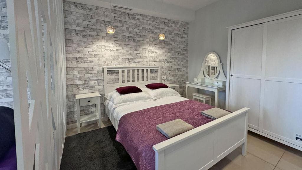 Deluxe Studio room - Image 1