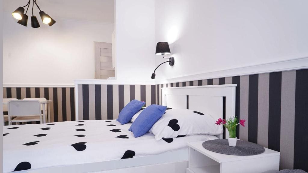 Triple Room with Private Bathroom room - Image 2