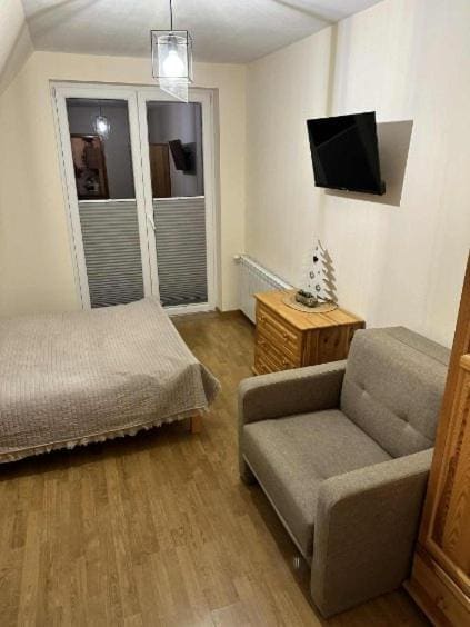 Apartment with Balcony room - Image 2