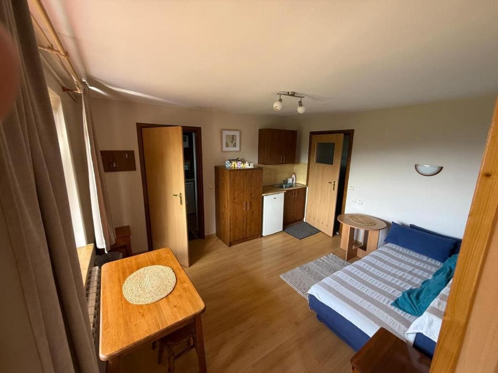 Family Room with Mountain View room - Image 1