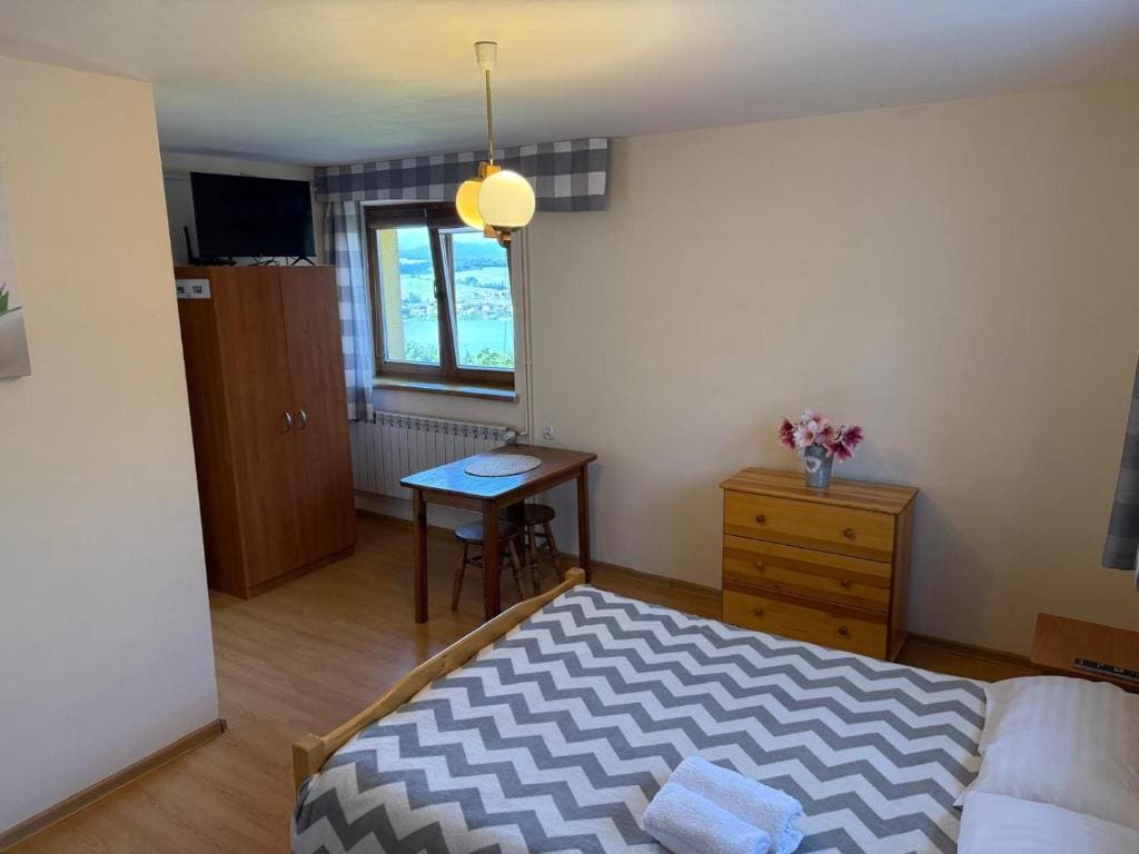 Large Double Room room - Image 2