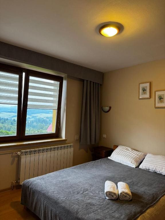 Small Double Room room - Image 2