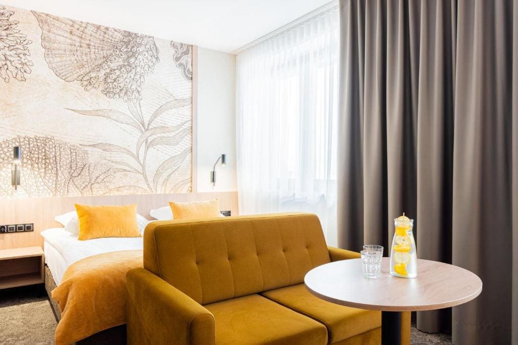 Deluxe Double Room room - Image 2