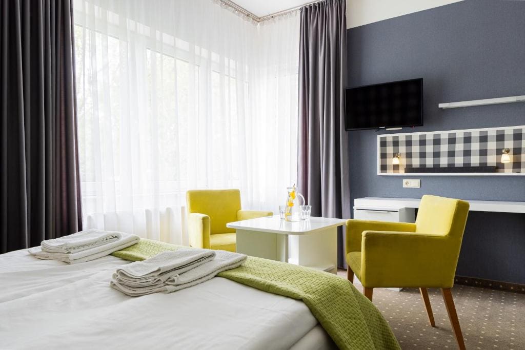 Deluxe Studio room - Image 3