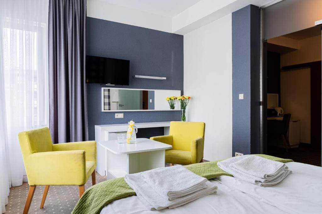 Deluxe Studio room - Image 2